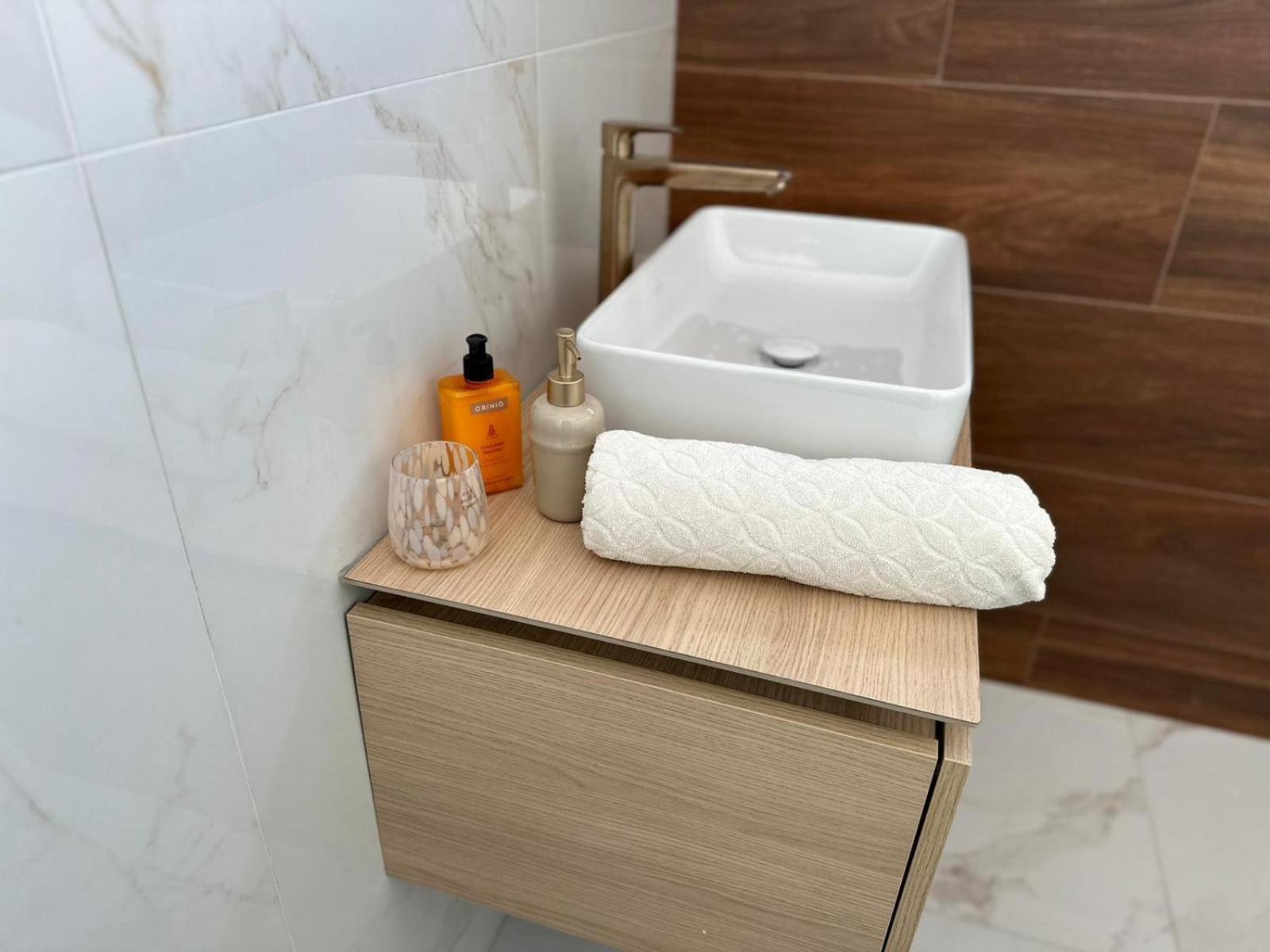 Luxury Apartment - Astro Dunajská Streda Exteriér fotografie