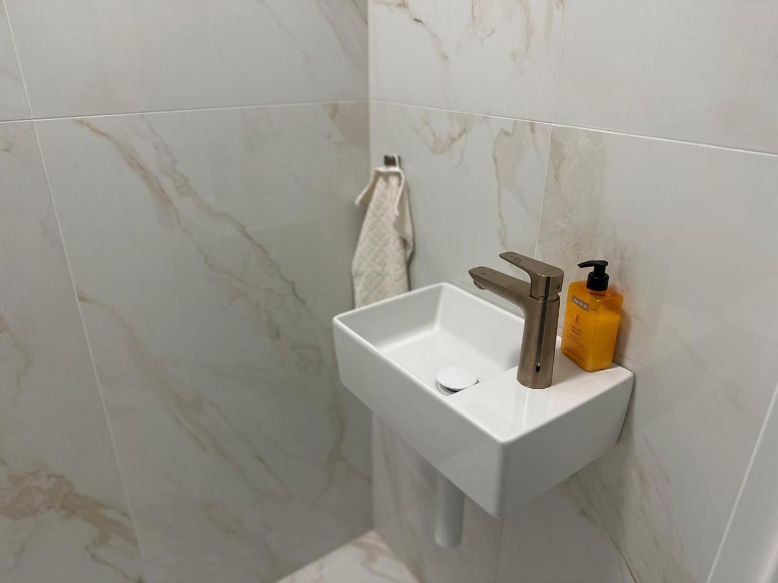 Luxury Apartment - Astro Dunajská Streda Exteriér fotografie